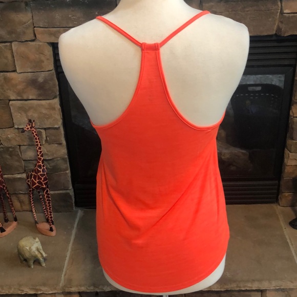 Adorable women’s tank top by Under Armour size S - Picture 4 of 7